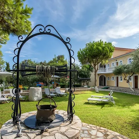 Mavrias Complex דירה *